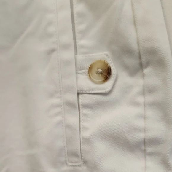 Chico's White Cropped Pants - Picture 4 of 6